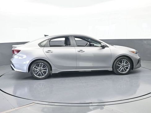 Used 2023 Kia Forte GT-Line w/ GT-Line Premium Package image 7