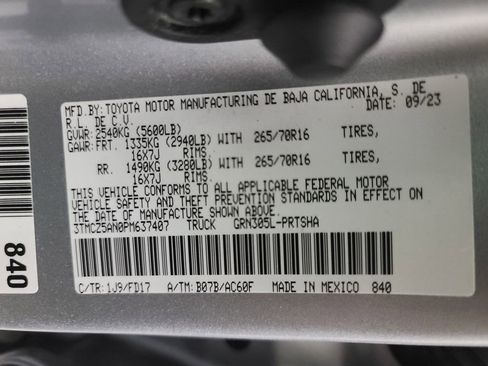 Used 2023 Toyota Tacoma TRD Off-Road image 39