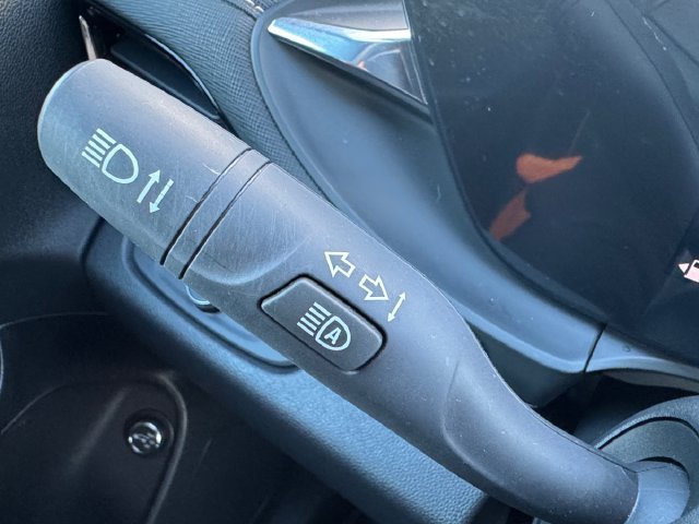 Used 2025 Buick Envista Preferred FWD image 25