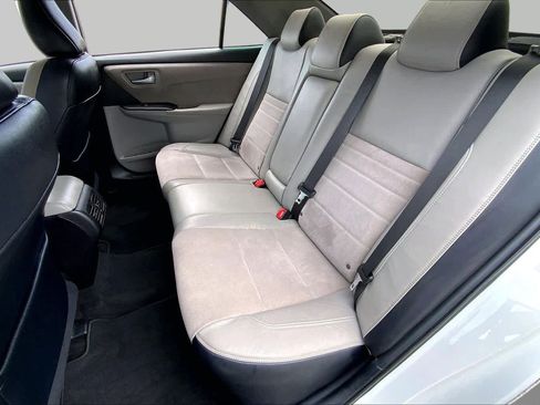 Used 2015 Toyota Camry XSE FWD image 20