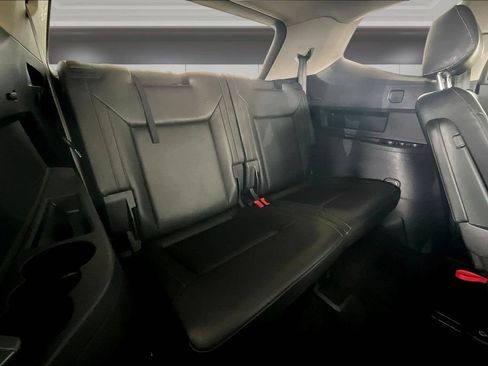 Used 2019 Volkswagen Atlas SE FWD image 23