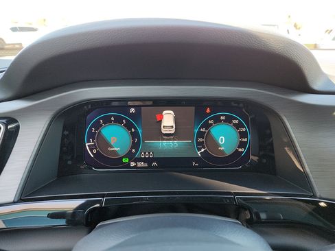 New 2026 Volkswagen Atlas Cross Sport SE image 17