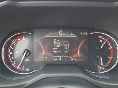 Used 2025 Toyota RAV4 XLE image 19