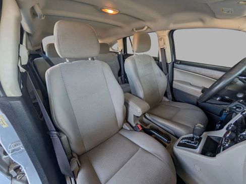 Used 2010 Dodge Caliber SXT FWD image 22