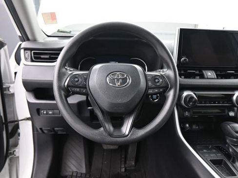 Used 2024 Toyota RAV4 XLE image 45