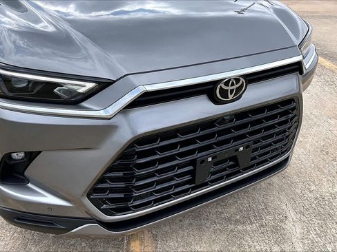 Used 2026 Toyota Grand Highlander Limited image 30