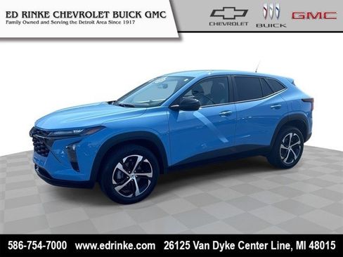 Used 2024 Chevrolet Trax RS w/ Driver Confidence Package FWD image 1
