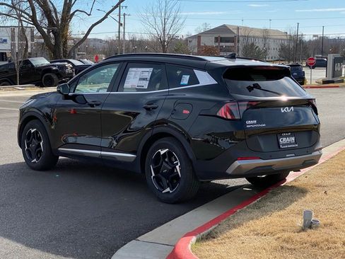 New 2026 Kia Sportage EX w/ EX Panorama Roof Package FWD image 4