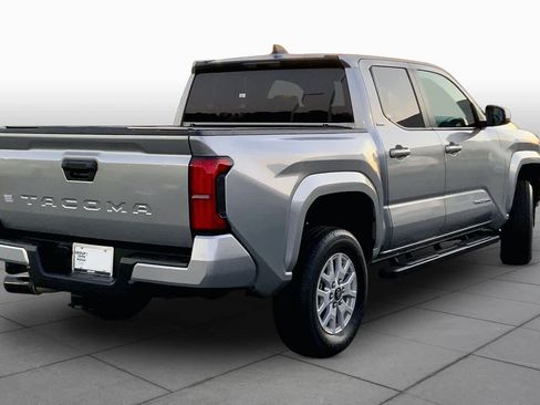 Used 2024 Toyota Tacoma SR5 RWD image 12