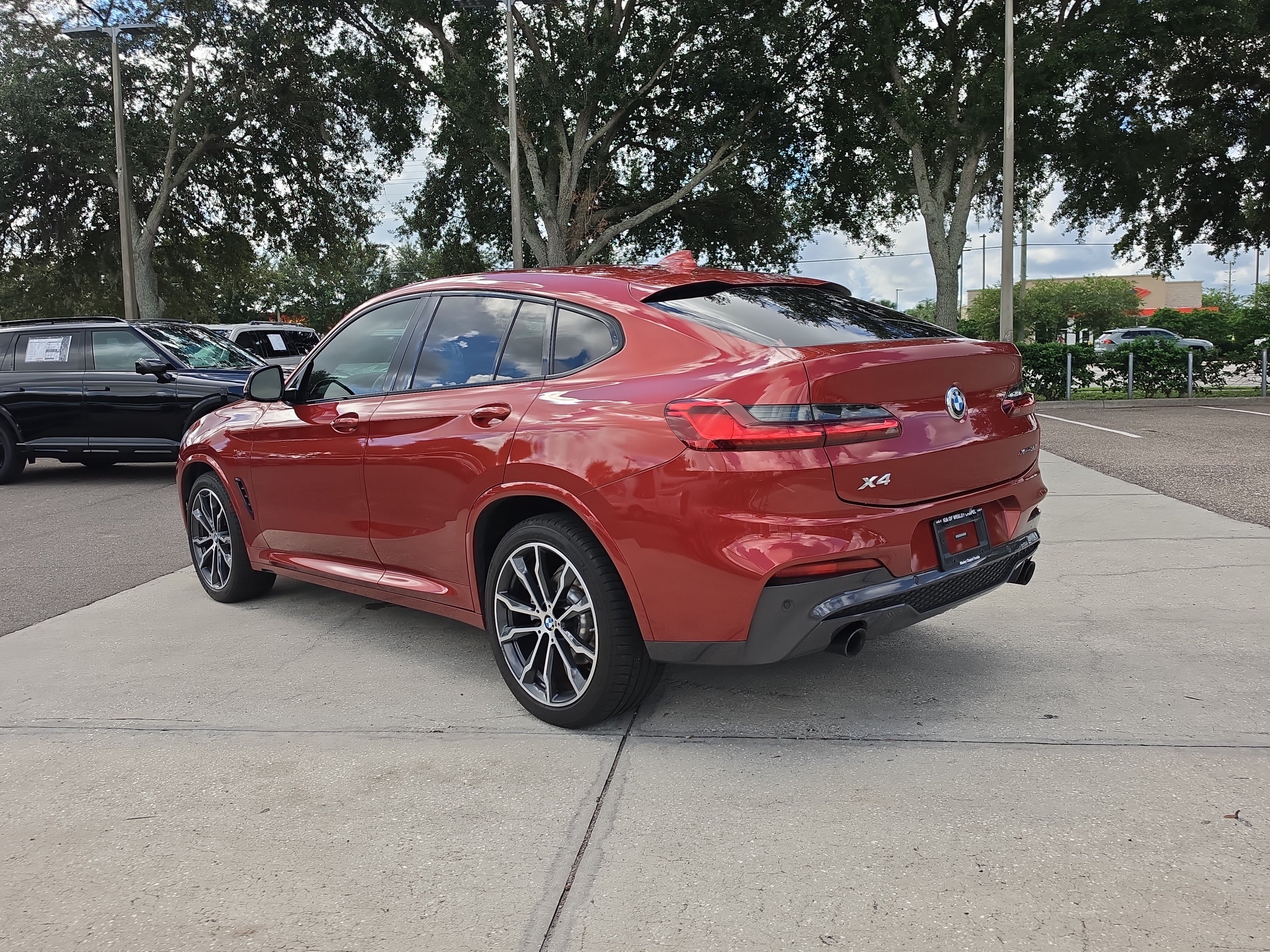 Used 2021 BMW X4 xDrive30i w/ M Sport Package AWD/4WD image 6