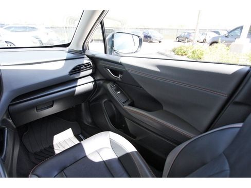 Certified 2024 Subaru Crosstrek 2.5i Limited w/ Crosstrek Mirror Package AWD/4WD image 10