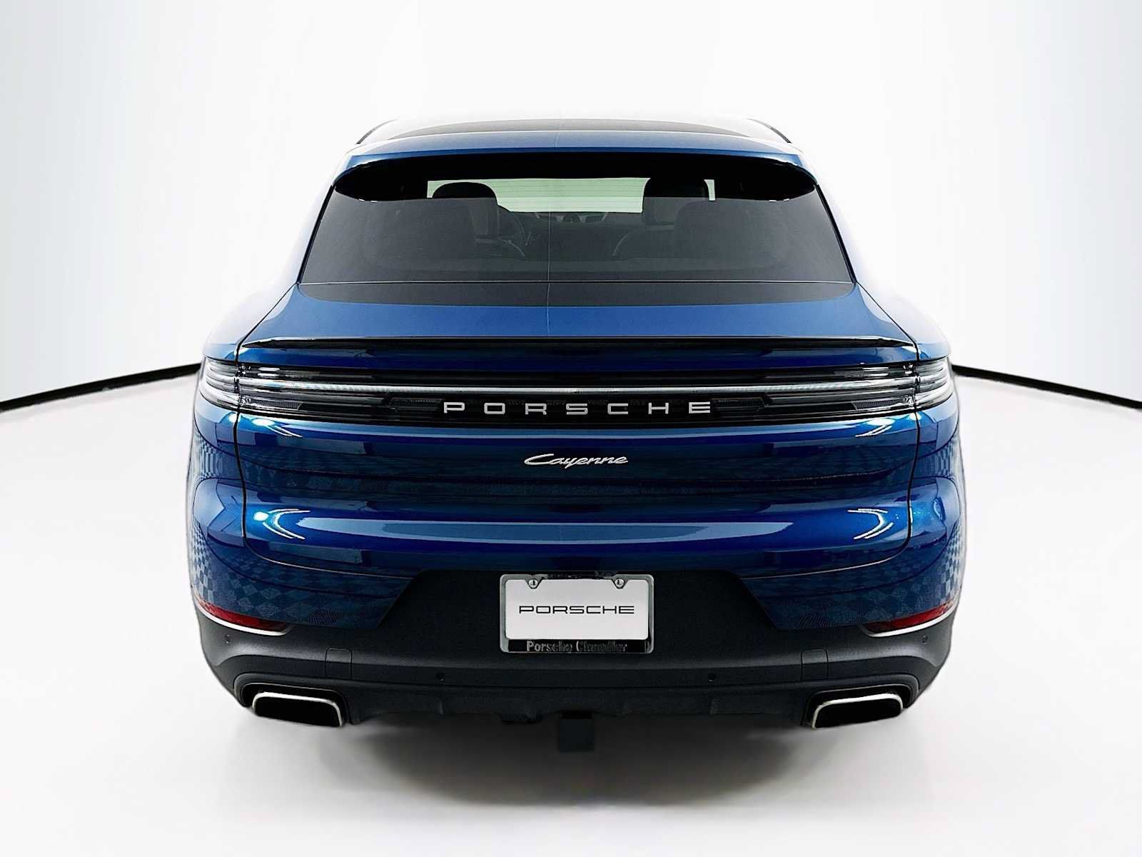 Used 2026 Porsche Cayenne Coupe AWD/4WD image 10