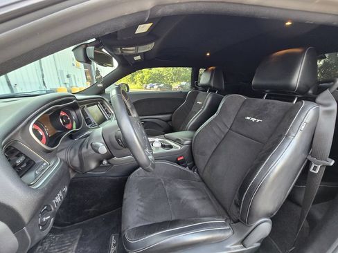 Used 2015 Dodge Challenger SRT Hellcat RWD image 17