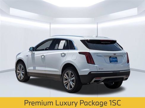 Used 2024 Cadillac XT5 Premium Luxury FWD image 3