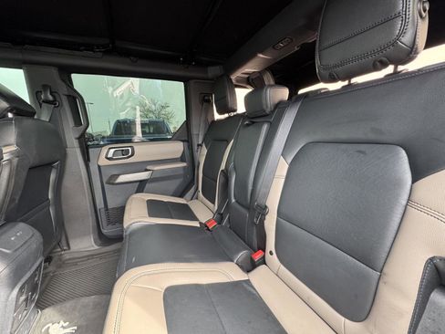 Certified 2023 Ford Bronco Wildtrak image 4