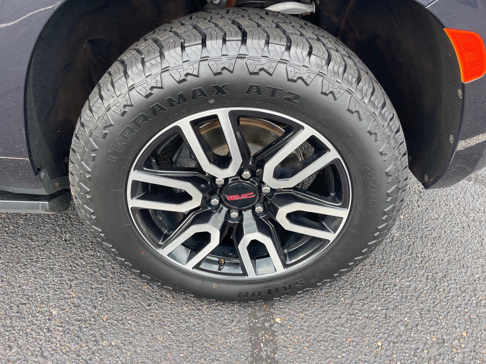 Used 2023 GMC Yukon AT4 w/ AT4 Premium Package AWD/4WD image 22