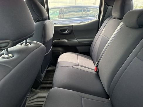 Used 2023 Toyota Tacoma TRD Off-Road image 5