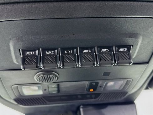 Used 2021 Ford Bronco Wildtrak image 17