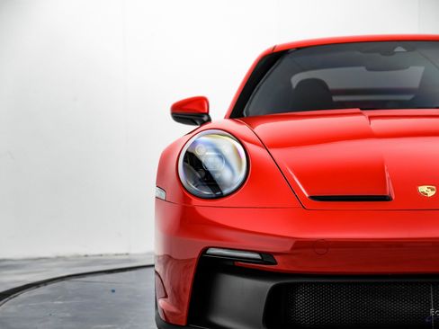 Used 2022 Porsche 911 GT3 image 30