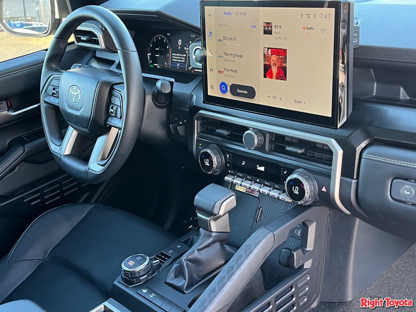Certified 2026 Toyota 4Runner Limited w/ Tow Technology Package AWD/4WD image 13