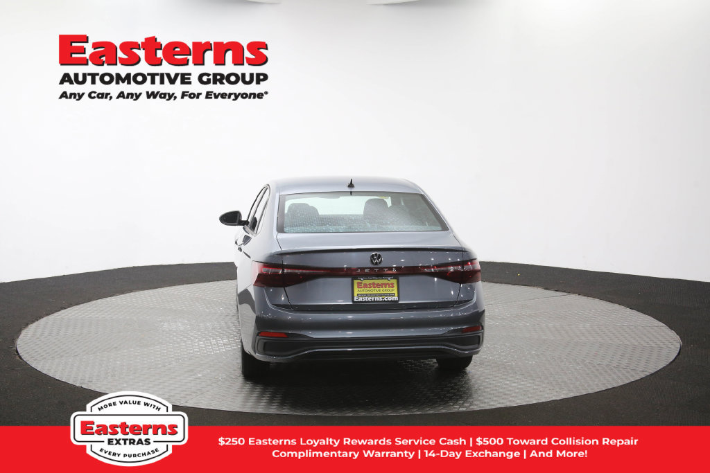 Used 2025 Volkswagen Jetta Sport FWD image 37