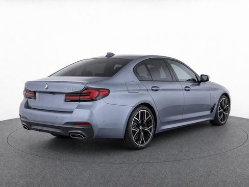 Used 2022 BMW 530e w/ Executive Package RWD image 3