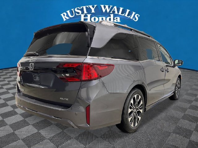 New 2027 Honda Odyssey Elite image 3