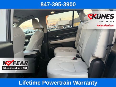 Used 2024 Toyota Grand Highlander XLE image 30