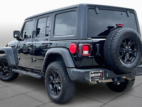Used 2021 Jeep Wrangler Unlimited Willys image 12