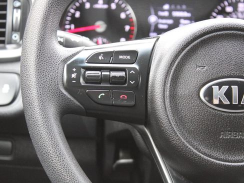 Used 2016 Kia Sorento AWD image 35