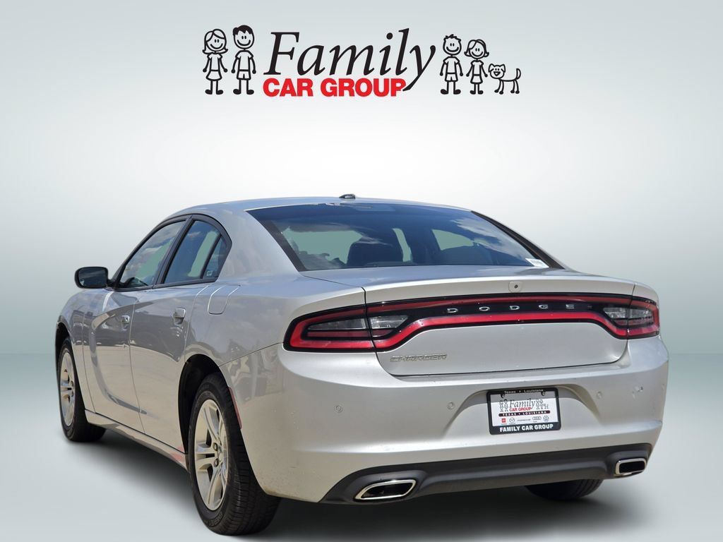Used 2022 Dodge Charger SXT RWD image 3