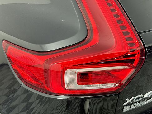 Used 2023 Volvo XC40 Recharge Plus image 62