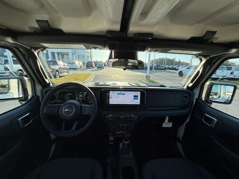 New 2026 Jeep Gladiator Rubicon image 12