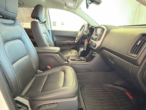 Used 2022 GMC Canyon Elevation w/ Elevation Premium Package AWD/4WD image 23