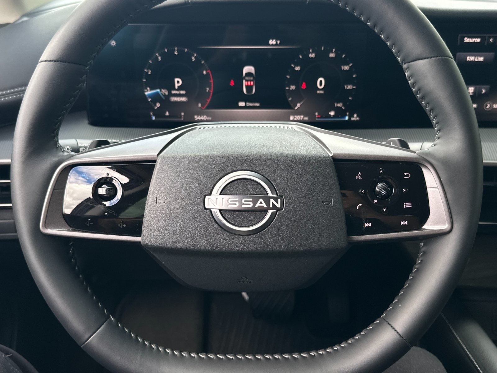 Certified 2025 Nissan Murano SV AWD/4WD image 23