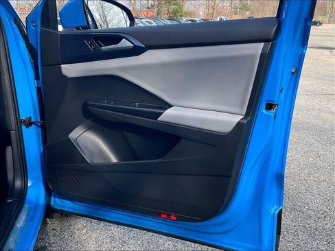 Used 2022 Volkswagen Taos SE image 12