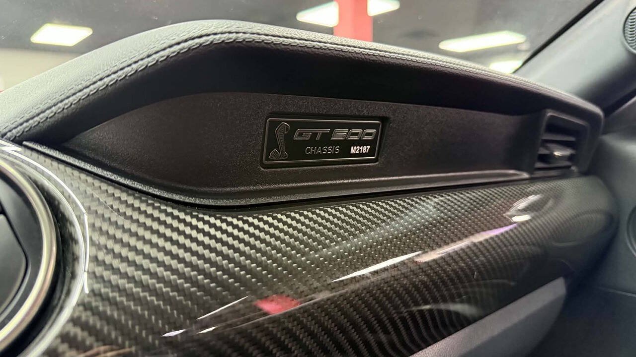 Used 2021 Ford Mustang Shelby GT500 w/ Carbon Fiber Track Pack RWD image 27