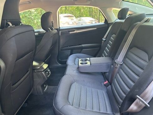 Used 2013 Ford Fusion SE FWD image 23
