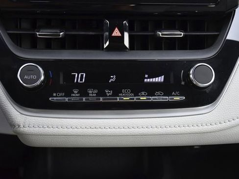 Used 2023 Toyota Corolla SE FWD image 13