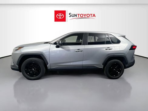 Used 2024 Toyota RAV4 LE FWD image 7