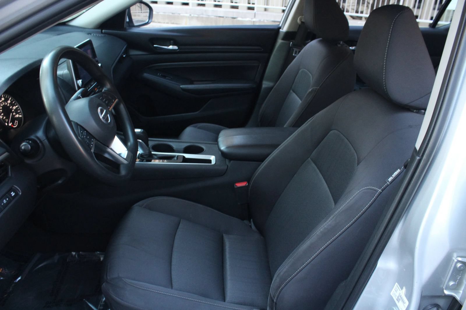 Used 2020 Nissan Altima 2.5 S FWD image 14