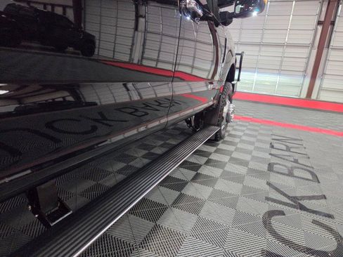 Used 2022 Ford F350 Platinum image 30