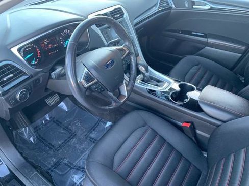 Used 2015 Ford Fusion SE w/ Equipment Group 201A image 6