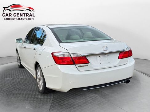 Used 2013 Honda Accord EX image 3