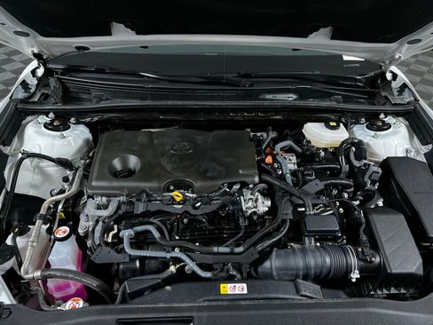 Used 2025 Toyota Camry LE image 9