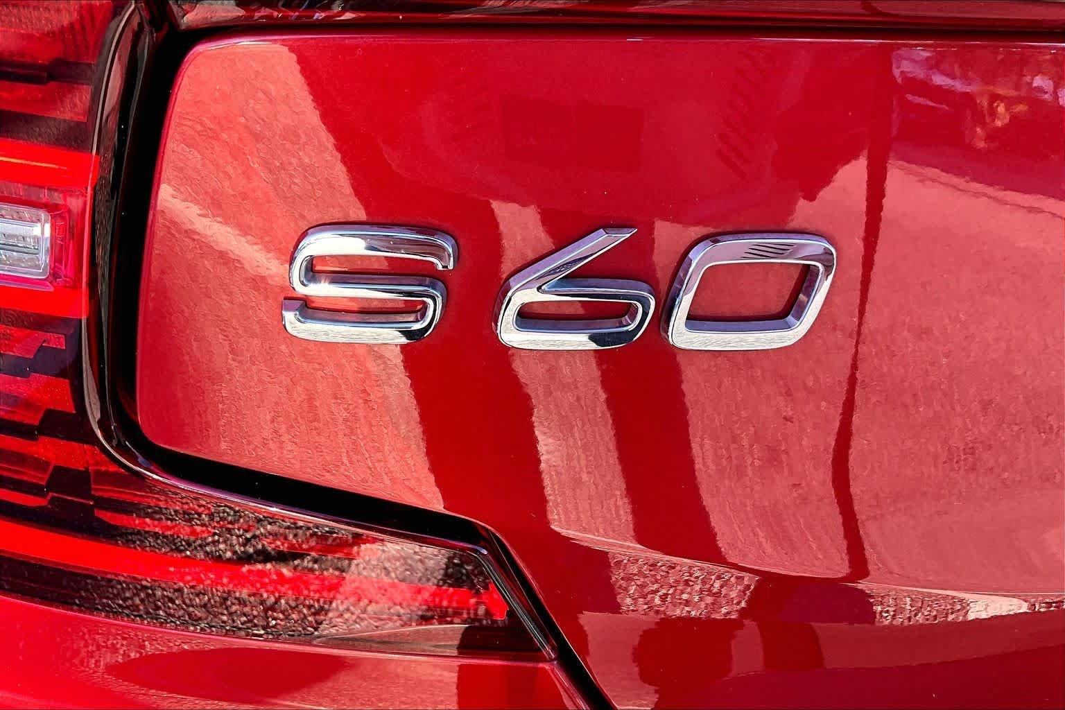 Used 2023 Volvo S60 T8 Plus AWD/4WD image 10