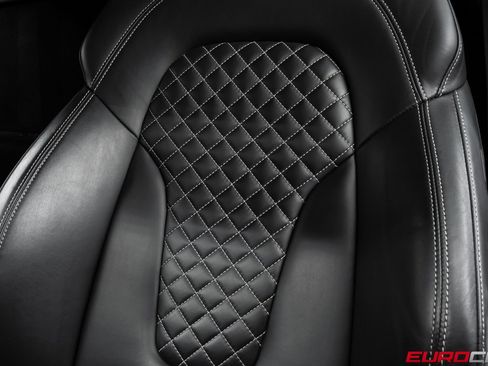 Used 2015 Audi R8 V10 image 40