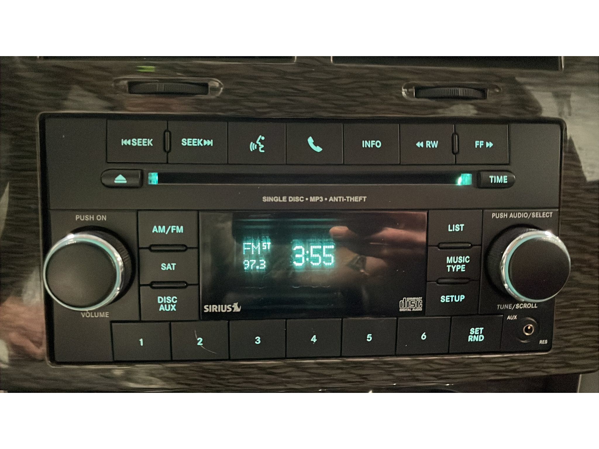 Used 2012 Jeep Liberty Limited AWD/4WD image 14