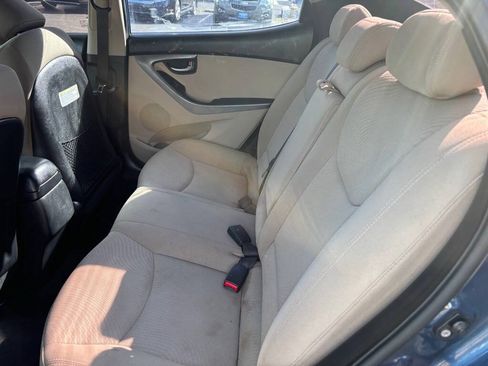 Used 2016 Hyundai Elantra SE FWD image 9