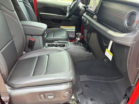 New 2026 Jeep Wrangler Unlimited Rubicon AWD/4WD image 13